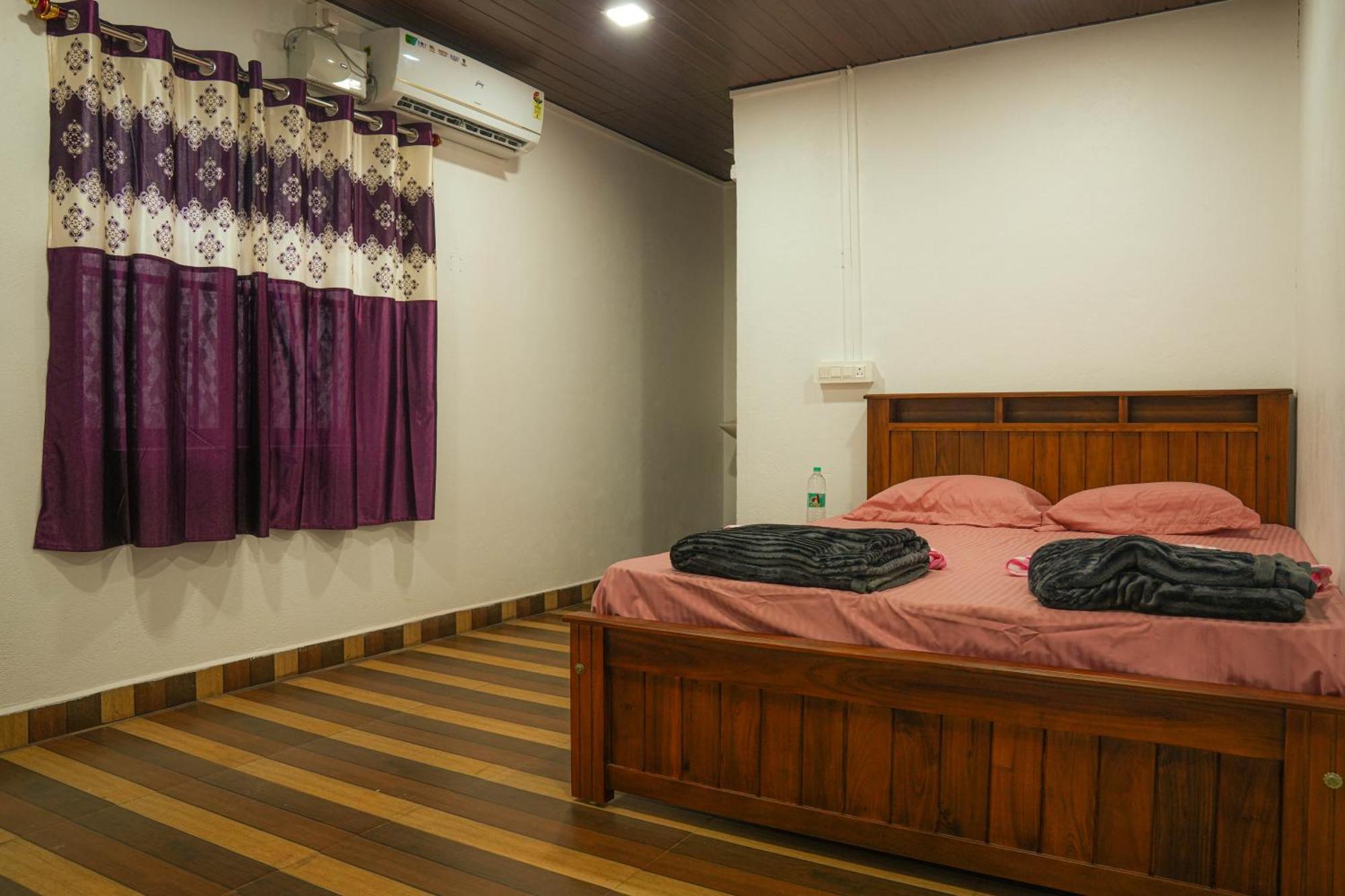 White Sand Beach Stay Resort Kumta Kültér fotó