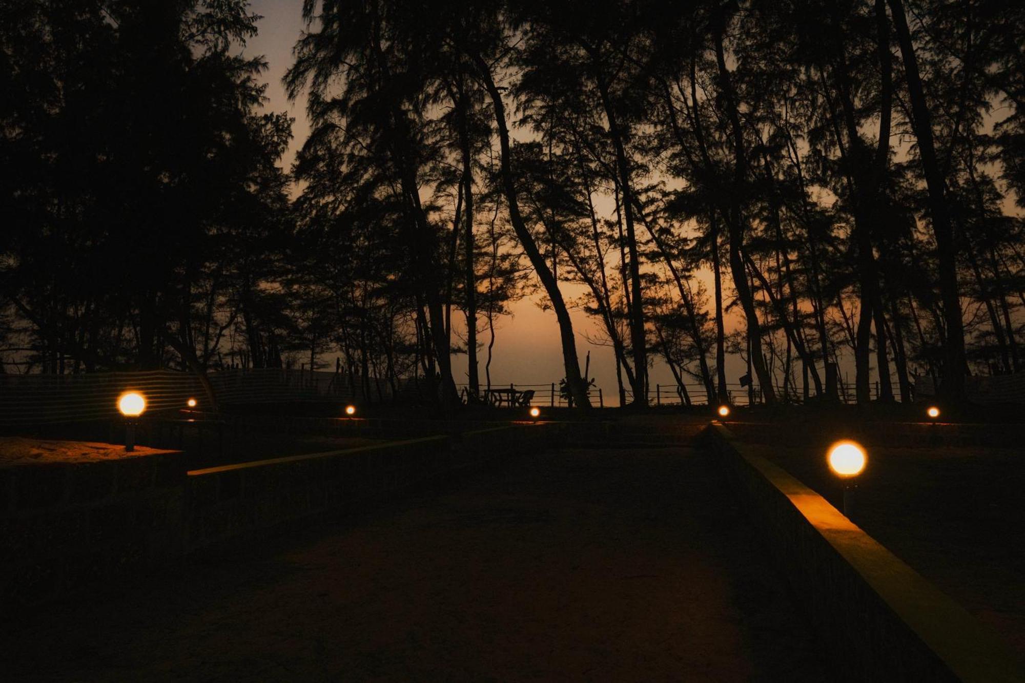 White Sand Beach Stay Resort Kumta Kültér fotó